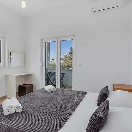 Put Zuke I * Макарська