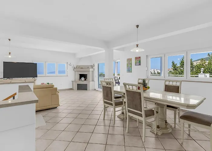 Put Zuke I בית נופש *