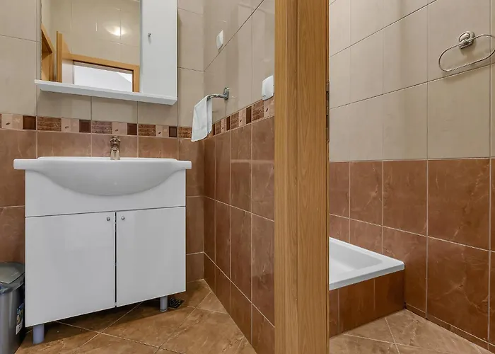 Put Zuke I בית נופש *