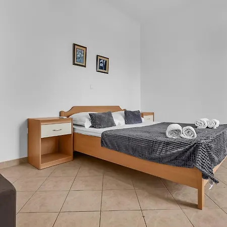 Put Zuke I * Makarska